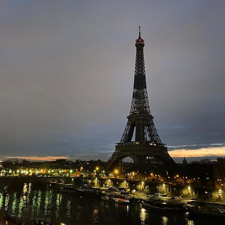 Eiffel Tower Romantic View Apartment Paris Bagian luar foto